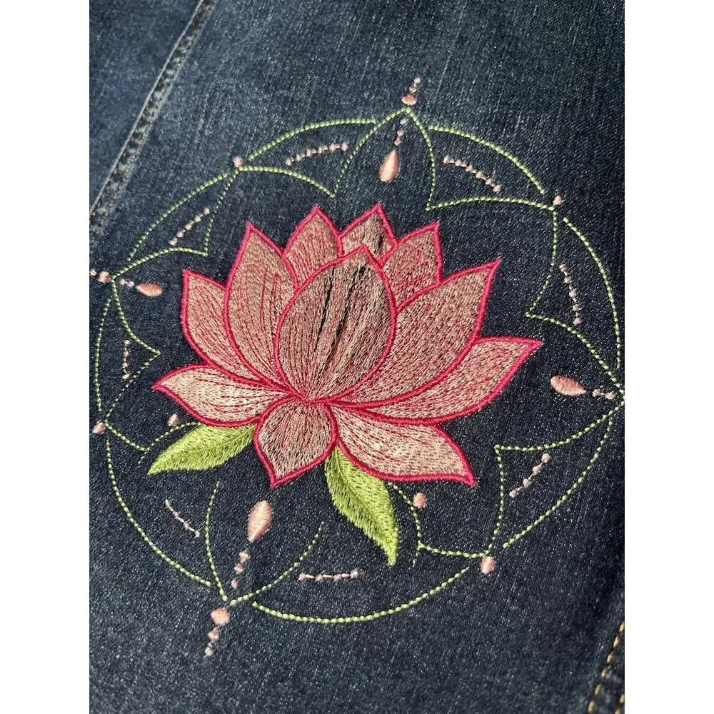 Custom Embroidered Denim Jacket Time & Tru Medium Boho Pink Lotus Mandala Ripple - Picture 3 of 6